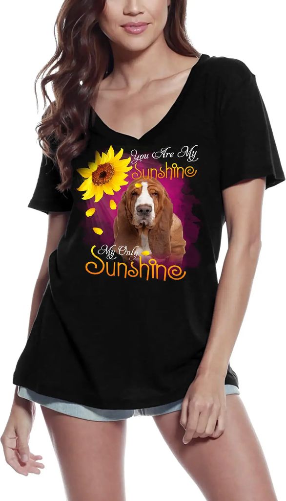 Damen Grafik T-Shirt V-Ausschnitt Mein einziger Sonnenschein - Basset Hound – My Only Sunshine - Basset Hound – Öko-Verantwortlich Vintage Jah...