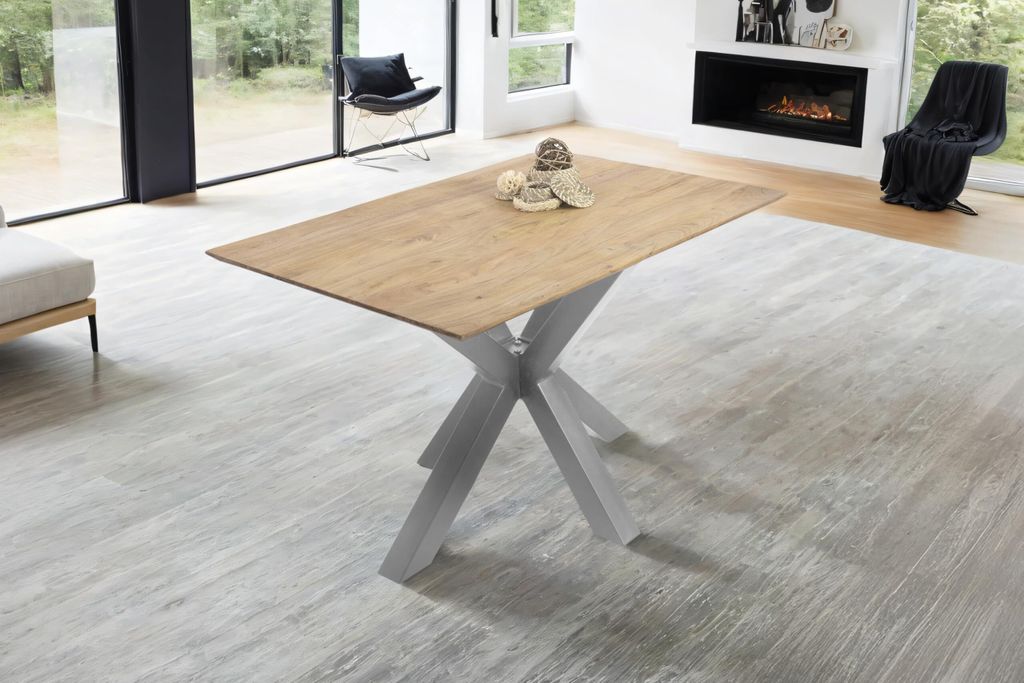 Esstisch 160 x 85 cm Dean, Massivholztisch Eiche, Schweizer Kante, Esszimmertisch mit Spider-Gestell aus Metall Silber, pflegeleichter Holztisch