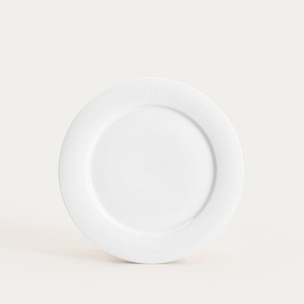 HOMLA DIBBA ryhovaný tanier na hlavné jedlo 26 cm Obrázok produktu 