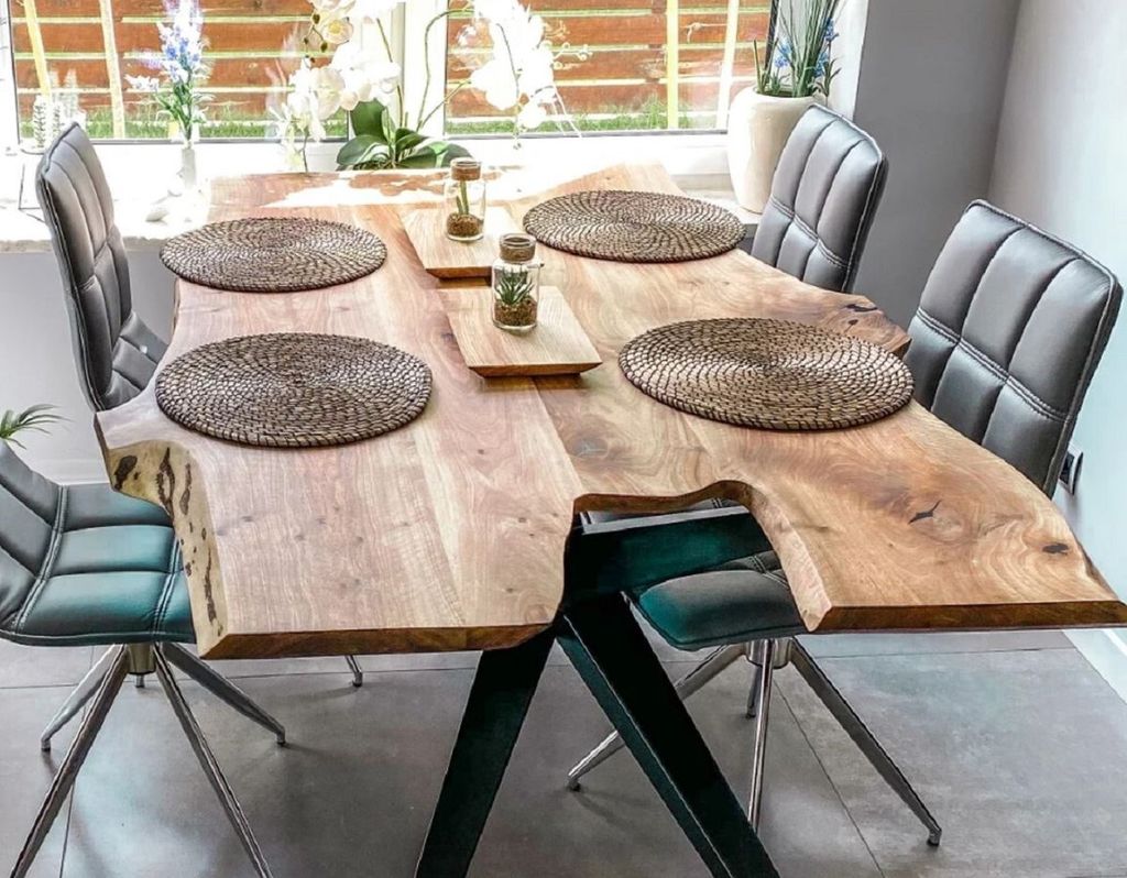 Casa Padrino Luxus Esstisch Naturfarben / Schwarz 200 x 90 x H. 76 cm - Küchentisch mit rustikaler Massivholz Tischplatte - Rustikale Esszimmer M...