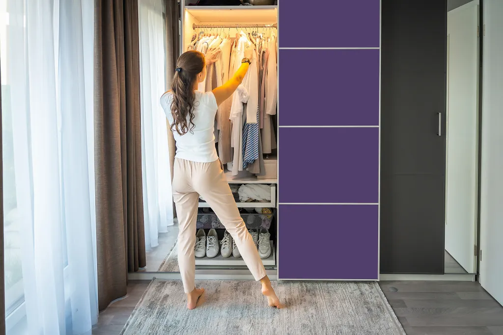 Pellicola Adesiva Mobili Viola 100x50cm - Rivestimento Mobili Fai da Te