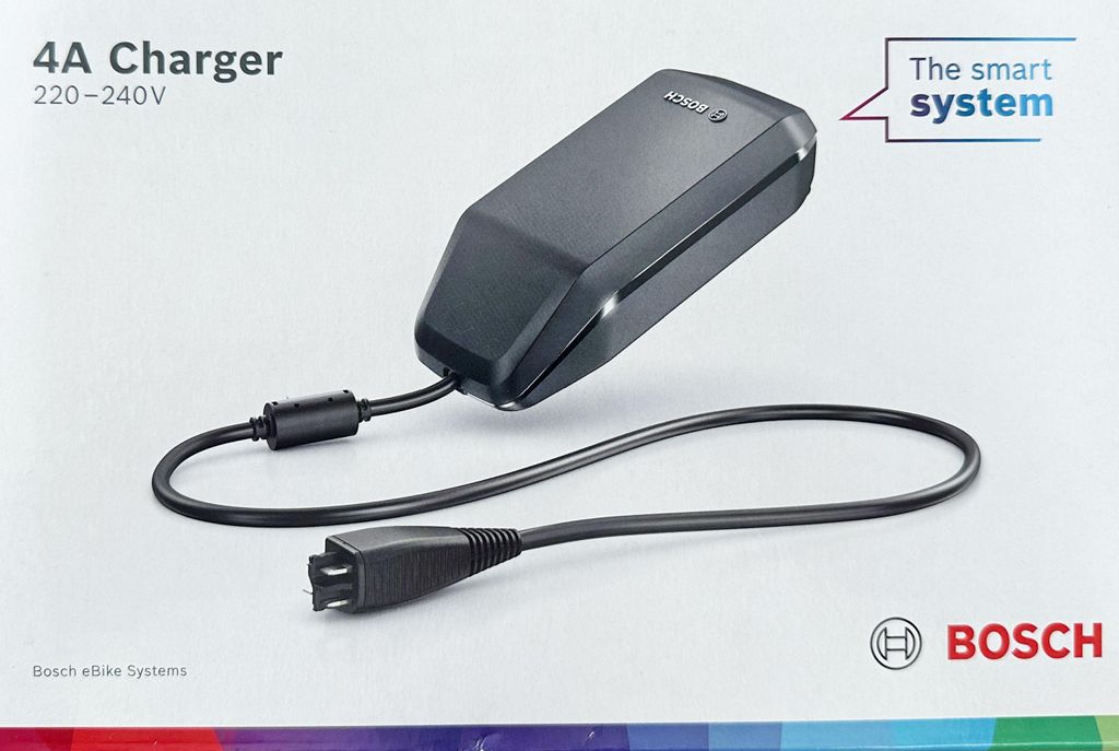 Bosch Ladegerät Standard 4A EU Smart System Produktbild 