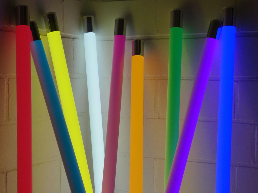 10194 LED Stab Hell 1,23m 43,20W 4Zonen-Fernbedienung Mehrfarbig RGB