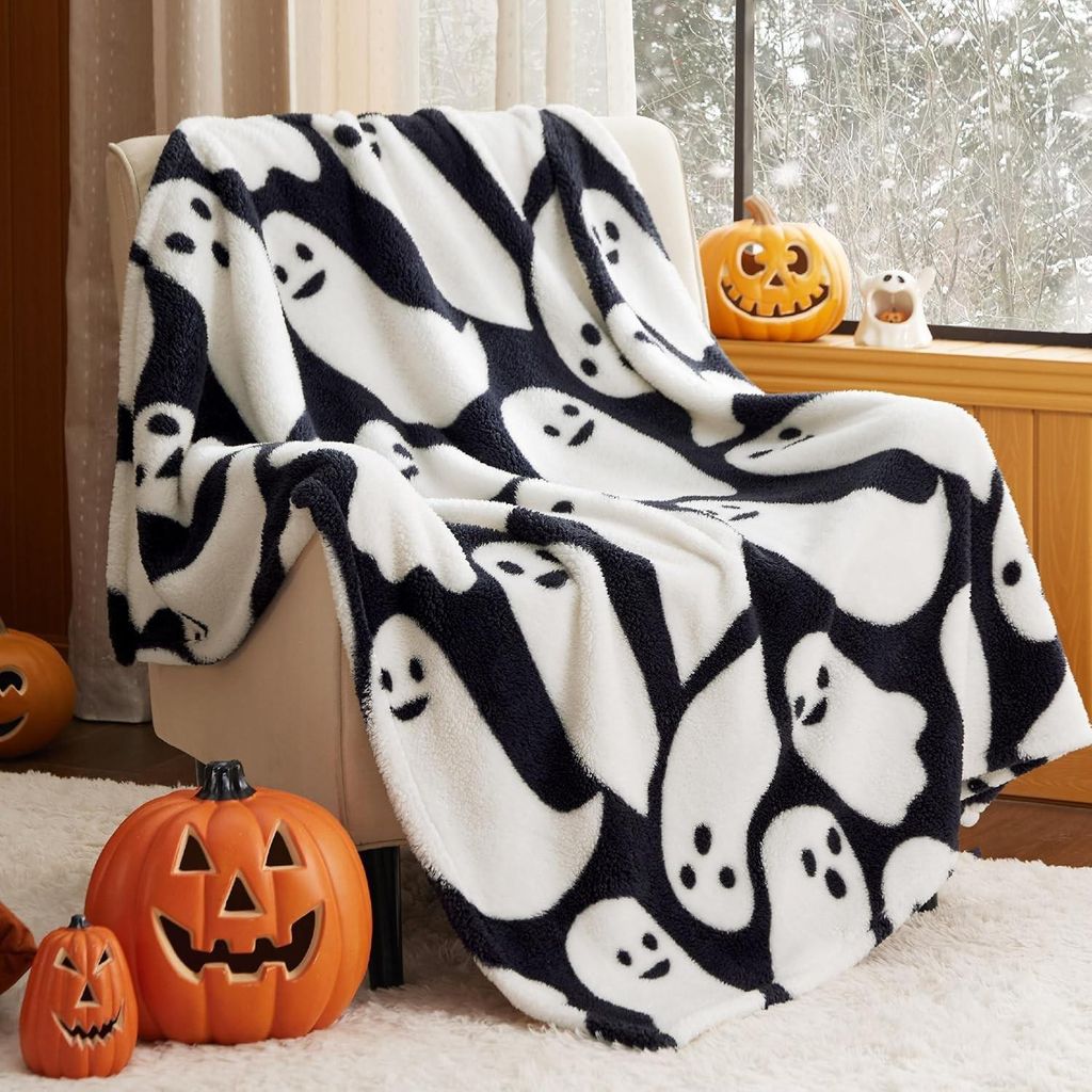 130 x 150 cm Halloween Geister Fleecedecke - super weich und bequem - gruseliges Gespenst - perfekt für das Sofa oder als Halloween Deko