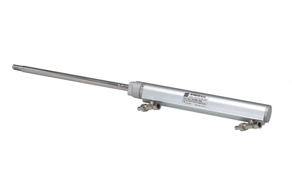 Direction hydraulique UC132-OBS Ultraflex pour manœuvre fluide de yacht