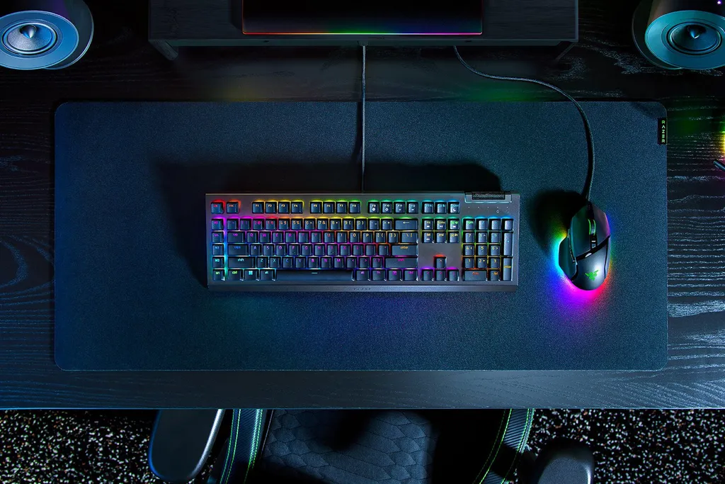 Clavier PC Razer BlackWidow V4 X pour Gaming Performance et Macros