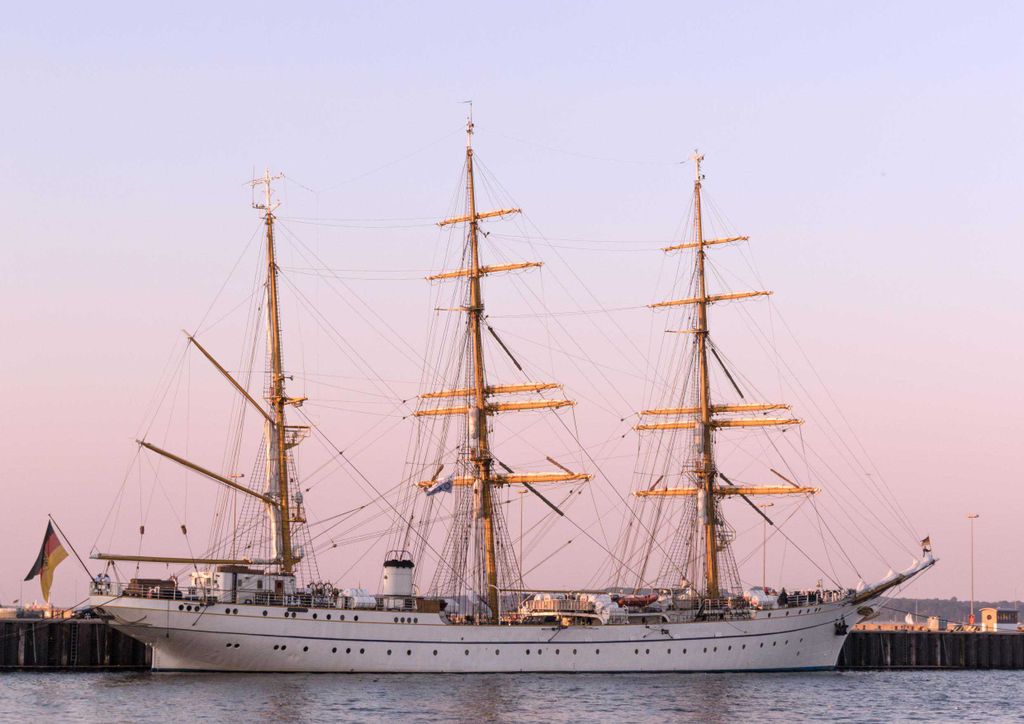 hansepuzzle 21887 - Groß-Segler Puzzle, 260 Teile, Sport, 41,0 x 28,0cm mit hochwertiger Aufbewahrung, Kartonbox und wiederverschließbarem Beutel