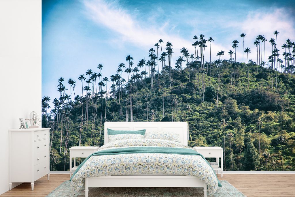 MuchoWow Fototapete für Wohnzimmer oder Schlafzimmer Wandtapete Vinyl Motivtapete Berg mit Bäumen in Kolumbien - 420x280 cm - Zimmer für Kinder