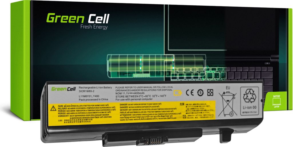 A Green Cell laptop battery is shown in front of its packaging.