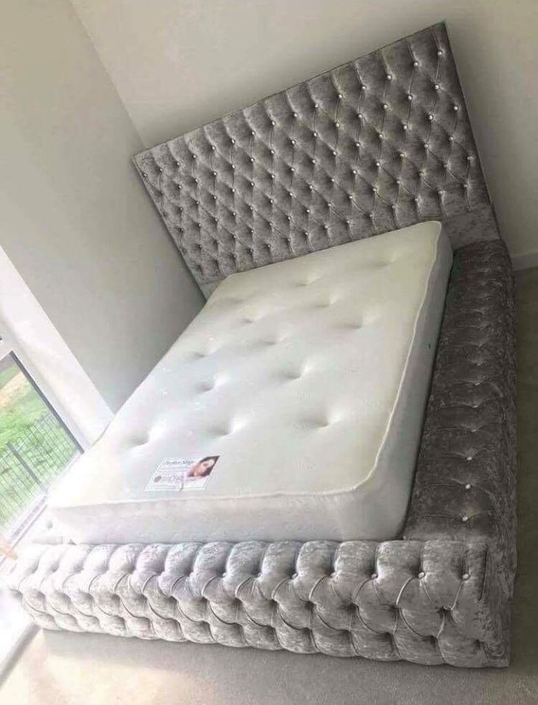 Klassischer Englischer Stil Bett Doppel Textil Chesterfield Betten 160x200cm Neu