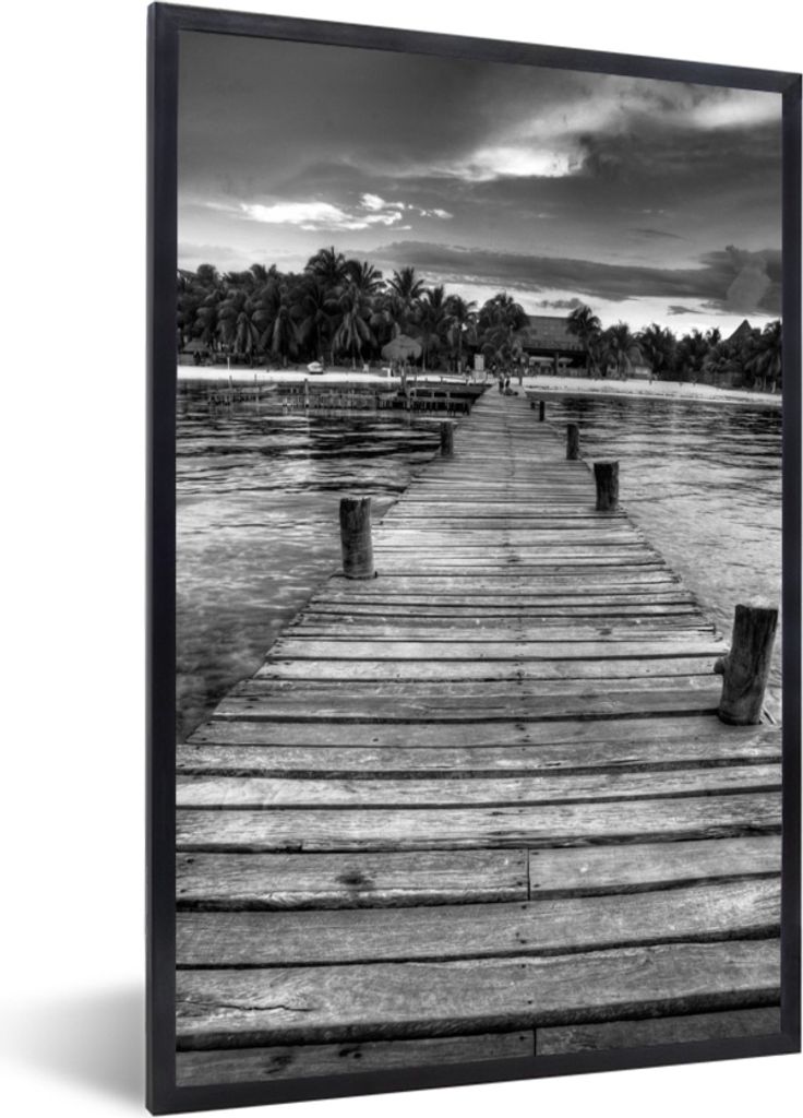 MuchoWow MuchoWow Gerahmtes Poster Blick auf den Pier der Isla Mujeres - Schwarz und weiß 20x30 cm - Poster mit zchwarzem Bilderrahmen - Druck...