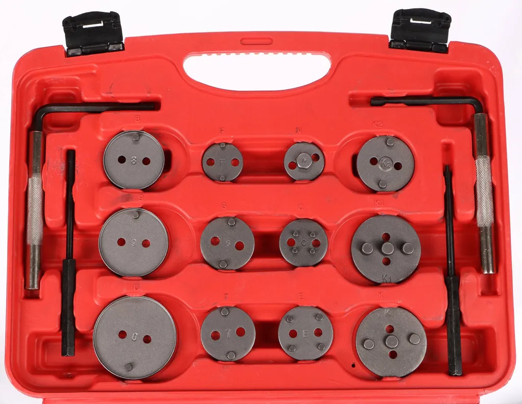 Comment repousser un piston de frein grippé ? Kit SIXTOL SX1104 complet - 4