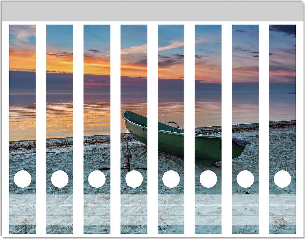 Wallario Ordnerrücken Sticker, selbstklebend für schmale Ordner, 8 Stück, Motiv Einsames Fischerboot mit Anker am Strand