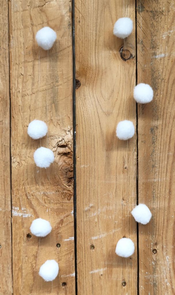 Schneeball Girlande 180cm - 4 Stück - Schneekugel Christbaumschmuck