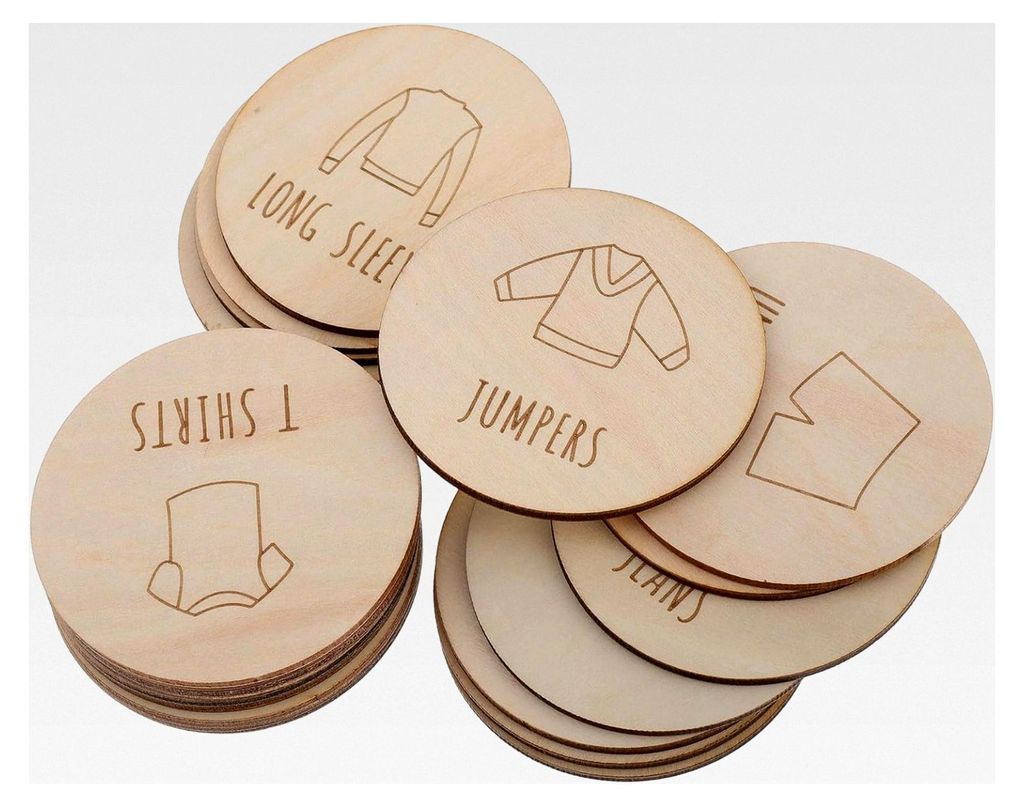 23-teiliges Holz-Kleiderorganizer-Set mit minimalistischen Holzetiketten zur Aufbewahrung und Sortierung von Kinderkleidung im Kleiderschrank in Beige
