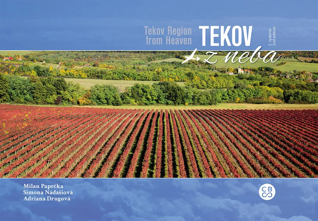 Milan Paprčka : Album Tekov z neba avec Vues Aériennes Haute Définition