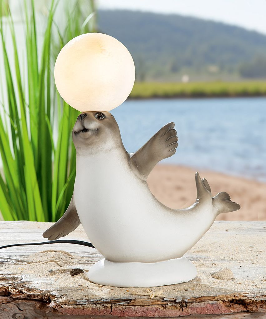 Gilde Tischleuchte (LED), Robbe, Robbe mit Ball , Kunstharz, grau, weiß, VE 2, L. 13 cm, B. 25 cm, H. 29 cm Höhe: 29.00 cm Breite: 25.00 cm Tief...