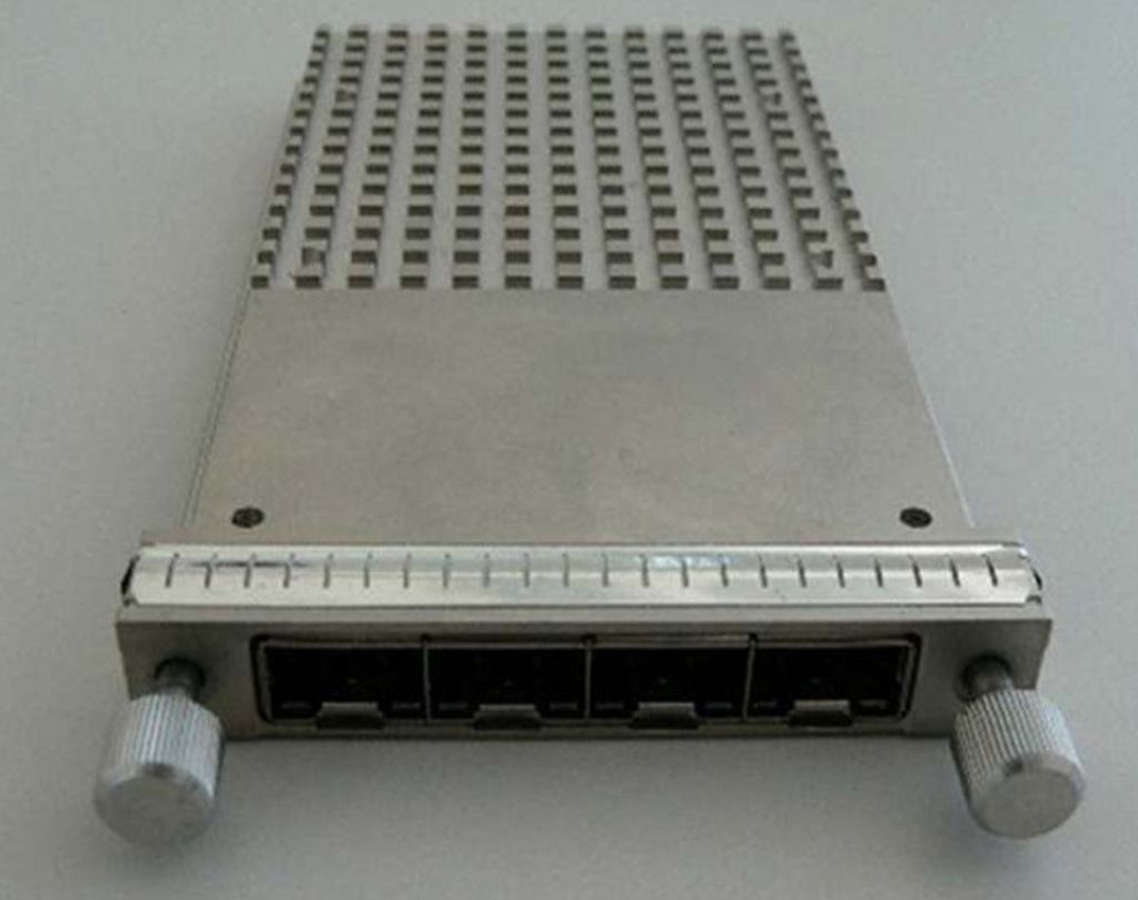 Cisco CFP - 4 x Erweiterungssteckplätze