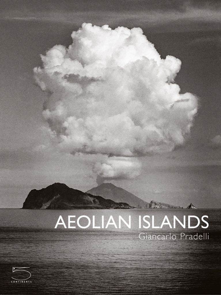 Aeolian Islands: Sicily's Volcanic Paradise (Imago Mundi, 11)