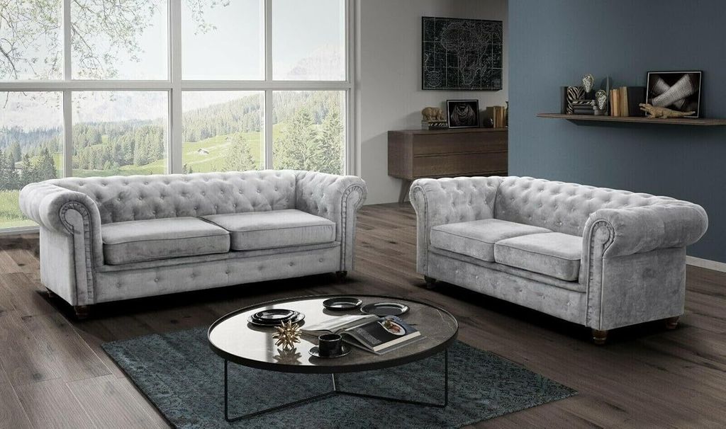 Easy4You Chesterfield Silber Set 3-Sitzer + 2-Sitzer Sofa Sofas für Wohnzimmer Sofagarnituren mit Holzfüße Set Sofas & Couches