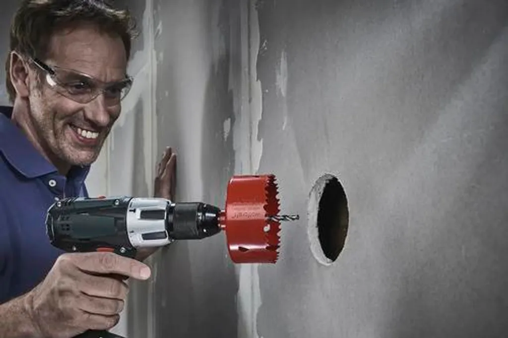Wolfcraft Punta 65mm Multimateriale: Addio ai Fori Imprecisi - 8