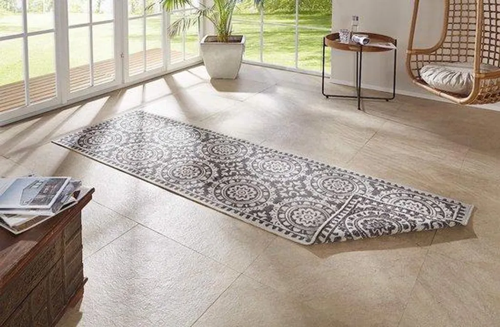 Nettoyant tapis puissant avec formule anti-tache pour entrée 1L