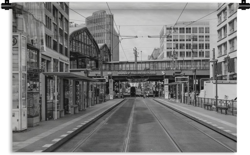 MuchoWow Wandteppich Wandbehang Berlin - Straßenbahn - Schwarz - Weiß 90x60 cm Tapisserie Dekoration Wandtuch - Wandskulpturen - Bildteppich