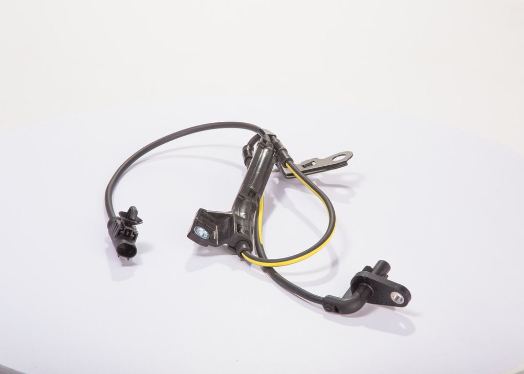 BOSCH ABS Sensor Raddrehzahl Vorne Rechts für TOYOTA Corolla Limousine (E18, ZRE1) 0 265 007 803