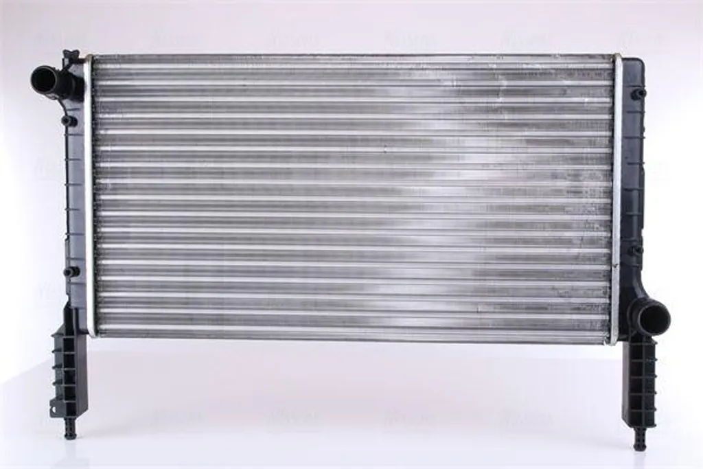 Radiateur moteur contre la surchauffe Fiat Doblo numéro OE 46749003