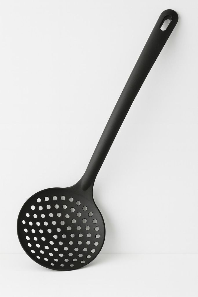 Schaumlöffel schwarz | 12 Stück Küchenhelfer | Praktisches Küchenutensil zum Abschöpfen und Abtropfen