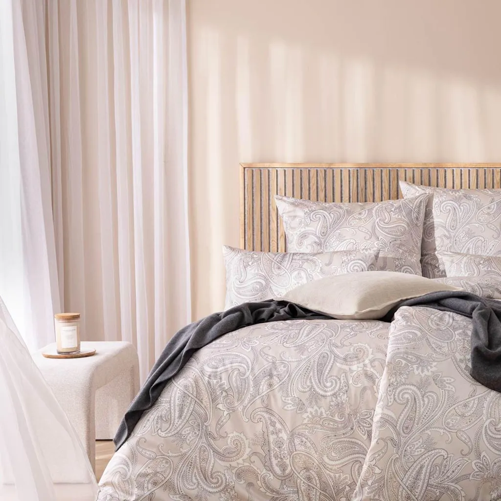 Linge de lit Birgit ESTELLA pour une chambre parentale chic et cosy