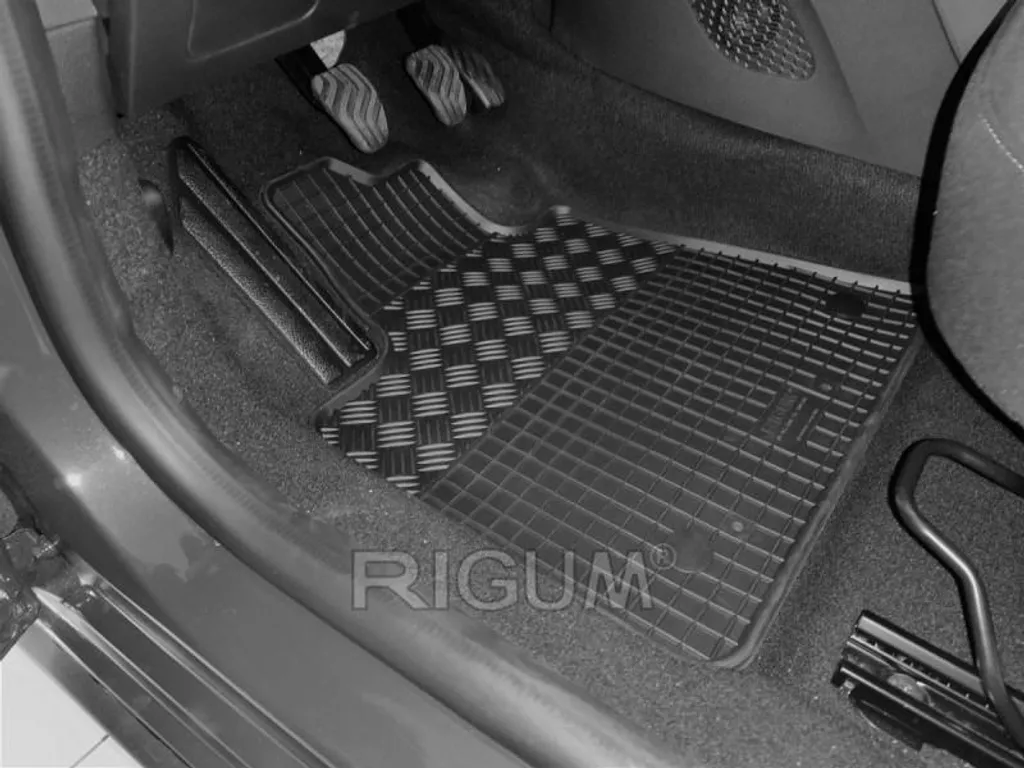 Tappetini anteriori in gomma: Dacia Logan II berlina, station wagon (anni modello 2012-2020