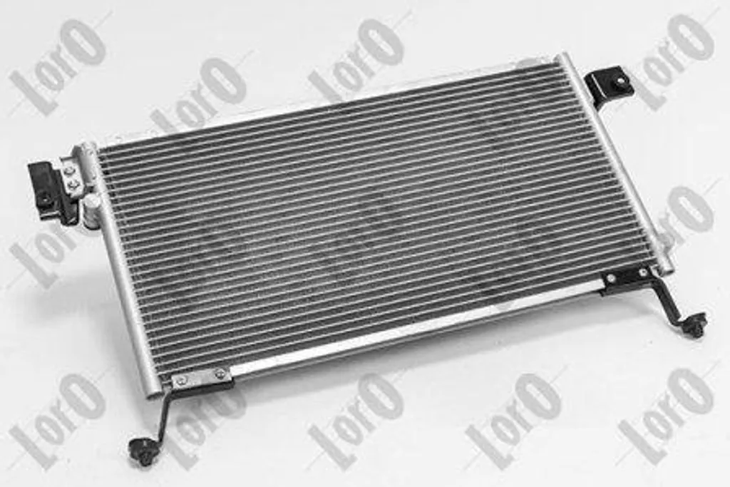 Réparer la clim du Pajero avec le condensateur ABAKUS OE MR117391 neuf