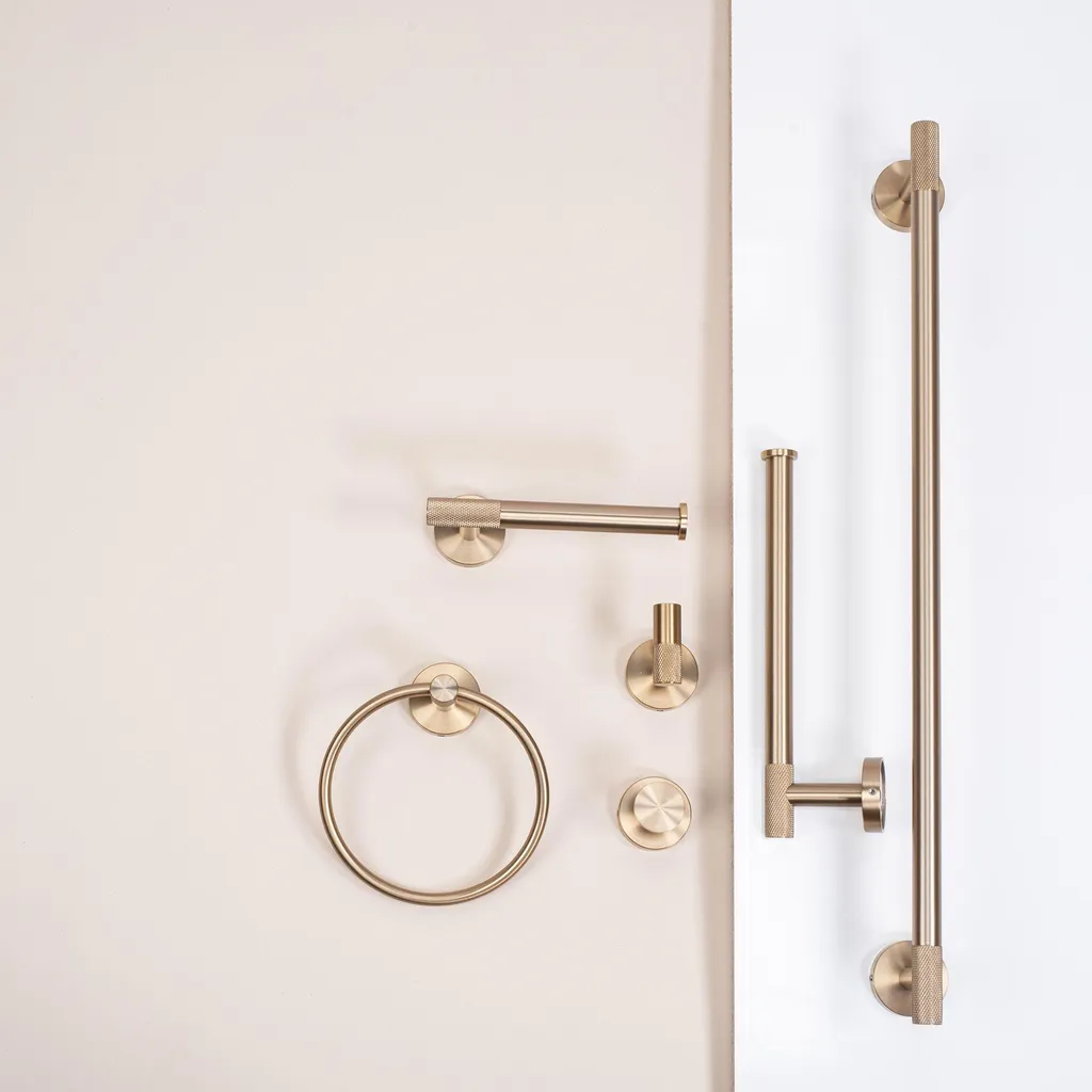 Appendino Bagno Robusto REA 6606A Modern Gold - Soluzione Anti-Caduta - 4