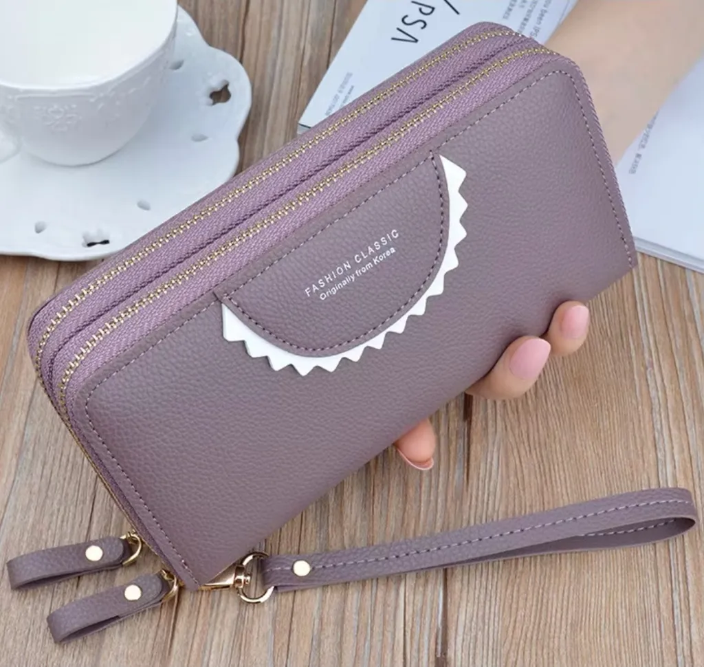 Portafoglio Adelina Viola - Eleganza e Praticità per Donne KP35839