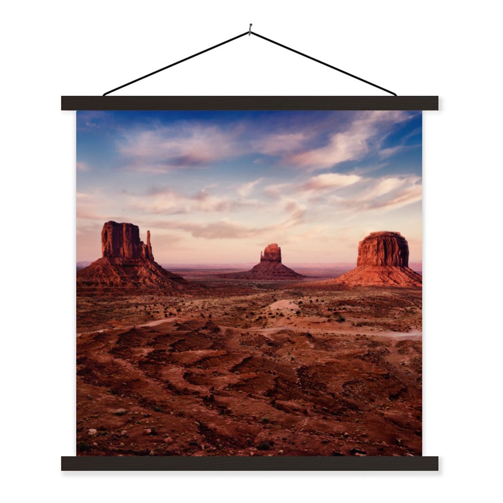 MuchoWow Textilposter Dämmerung über dem Monument Valley in Amerika 120x120 cm mit schwarzem Rahmen - Aufhängungsset