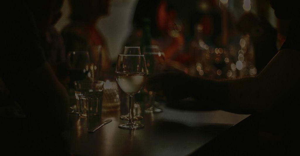 mydays Dinner in the Dark für 2 Straubing; Erlebnis verschenken oder selbst erleben; Gutschein für 2 Person(en)