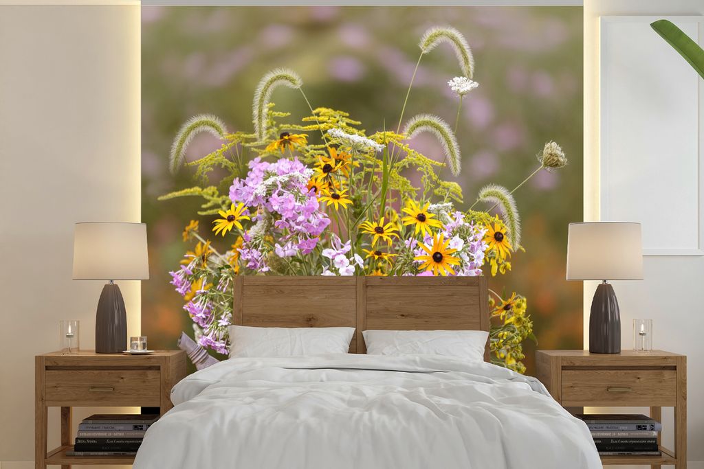 MuchoWow Fototapete für Wohnzimmer oder Schlafzimmer Wandtapete Vinyl Motivtapete Blumen - Gießkanne - Farbe - 260x260 cm - Papiertapeten