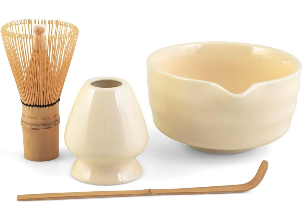 4-teiliges Matcha-Tee-Set aus cremefarbenem Porzellan