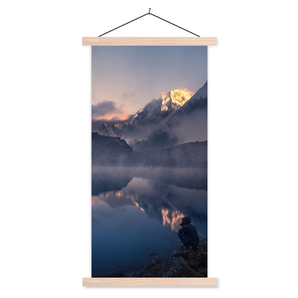 MuchoWow Textilposter Landschaft - Wasser - Berg - Schnee - Sonnenuntergang 60x120 cm mit holzfarbenen Rahmen - Holz