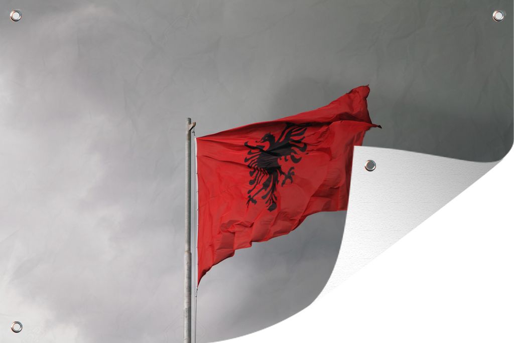 MuchoWow 90x60 cm Outdoor-Poster Gartendeko Sichtschutz Garten Poster für den Garten Die Flagge Albaniens weht auf einem Mast