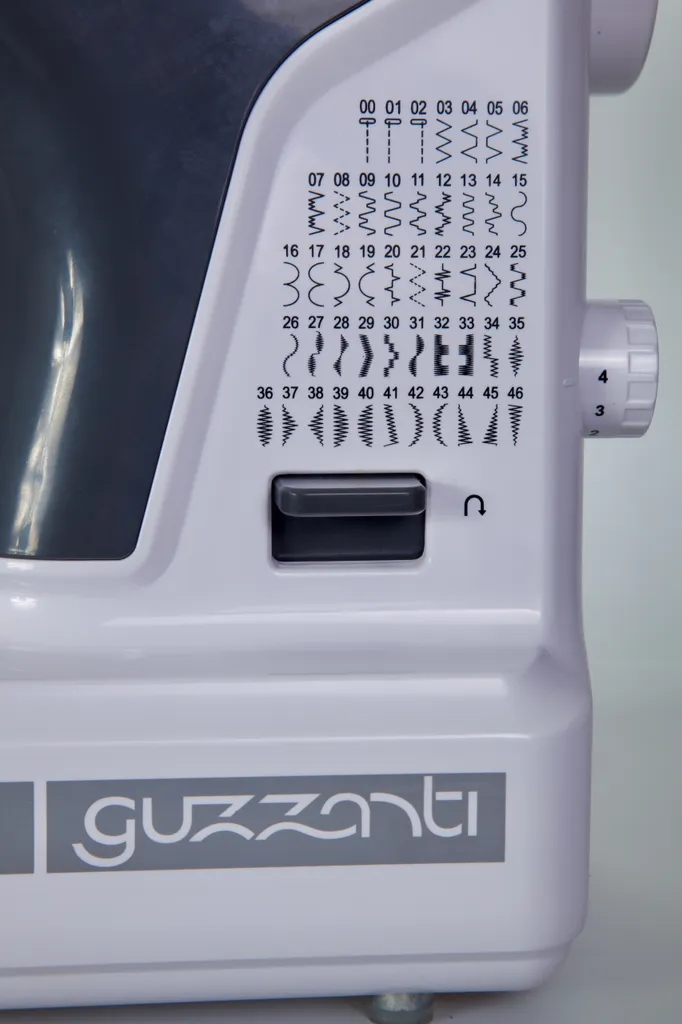 Machine à coudre électronique Guzzanti GZ 118 à 50 programmes - 3