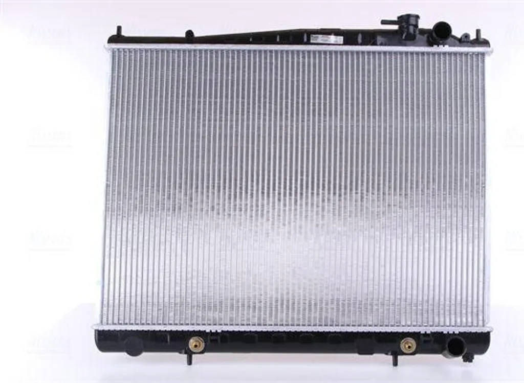 Évitez la surchauffe Pathfinder avec le radiateur NISSENS OE 214600W510 4x4