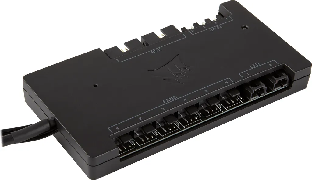 Corsair Commander PRO Boîtier de contrôle pour éliminer le bruit PC