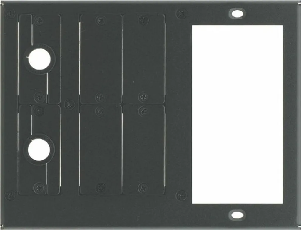 Aménager une Table de Réunion avec Plaque Kramer TBUS 220V et Câbles