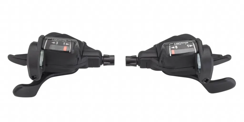 Réparer ses vitesses de vélo avec le set Mezzo 3x8 speed noir précis