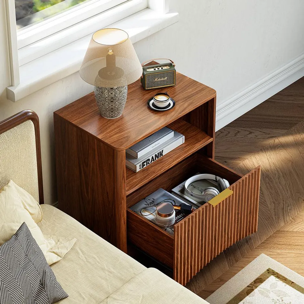 Table de chevet moderne en bois avec grand tiroir pour rangement et étagère vide