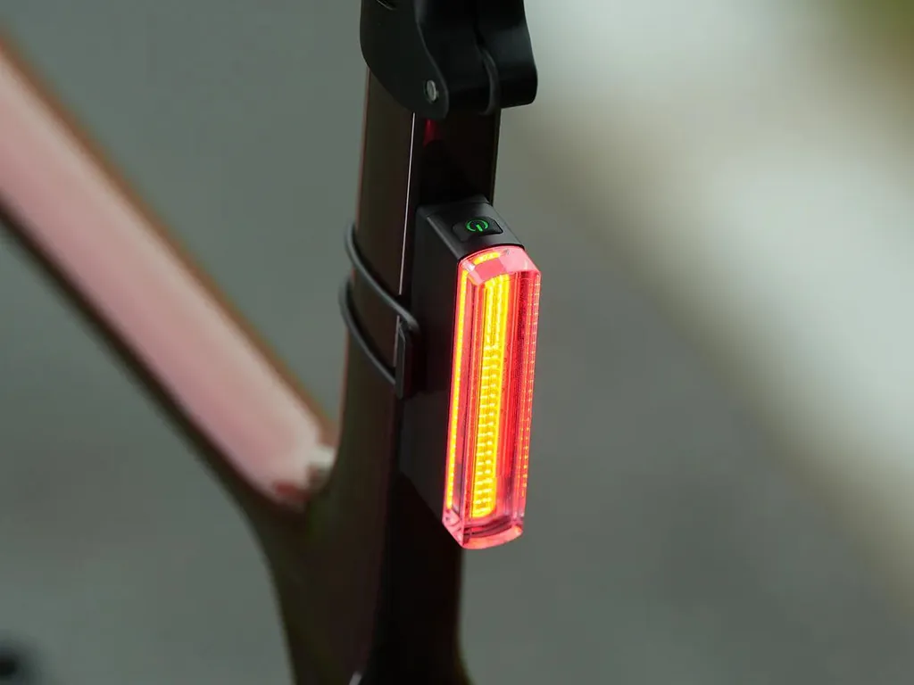 Éclairage Arrière Vélo USB Seemee 50 V2.0 Golden pour Cyclisme Urbain - 8