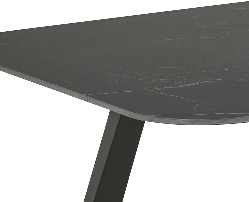 Table de salle à manger noire Antalya 180cm pour recevoir et dîner