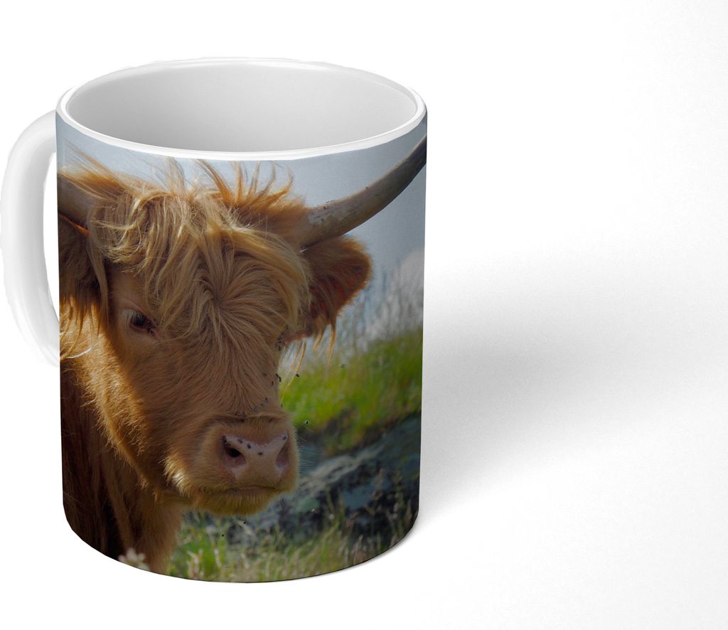 MuchoWow Tasse Kaffeetasse Kaffeebecher 350 ml Schottisches Hochlandrind Cup - Landschaft - Kuh Teetasse - Fototasse - Becher - Keramikbecher - T...